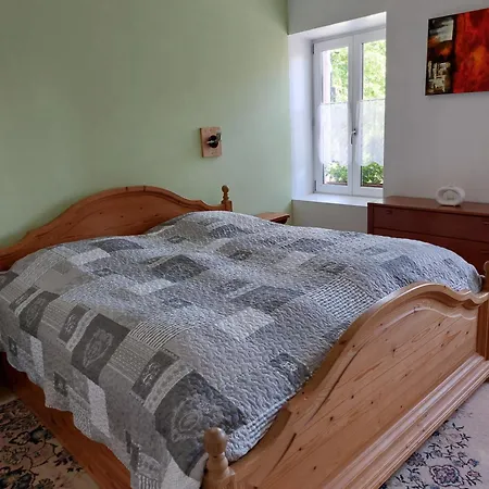 Maisonnette De Village Du Xviie Siecle Holiday home Le Puid